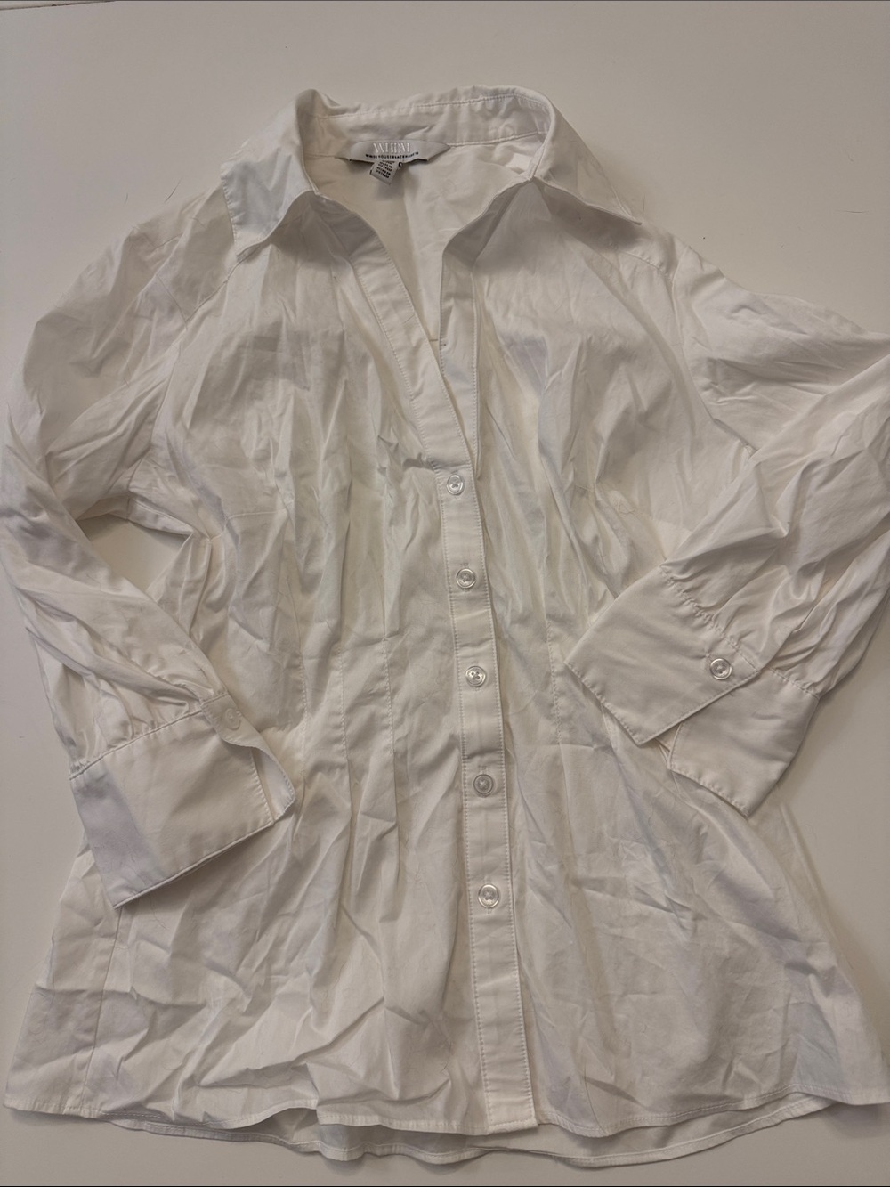 White House Black Market White Button-Up Collared Shirt
